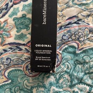 bareMinerals Original Liquid Mineral Foundation Fairly Light 03